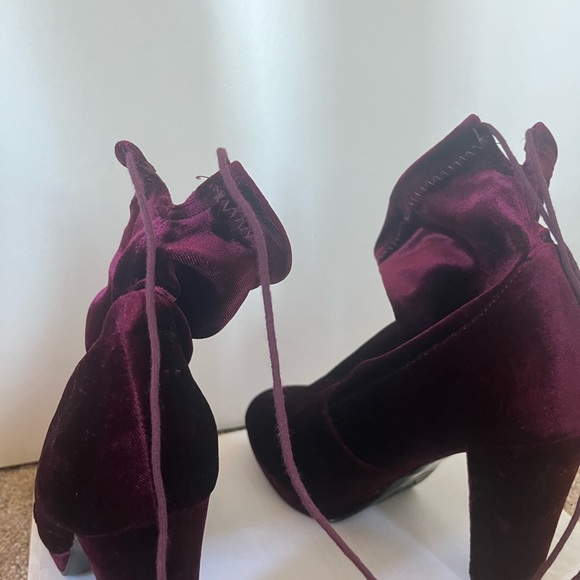 Smooth Velvet maroon plum ankle boots - Picture 10 of 11